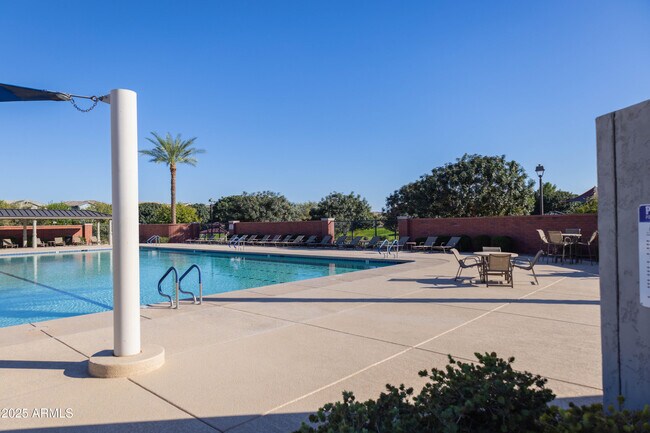 Building Photo - 3951 E Turley St