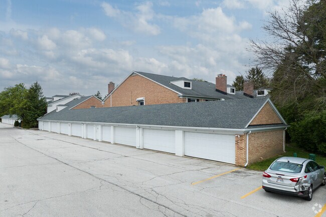 Building Photo - 4243 W Bancroft St