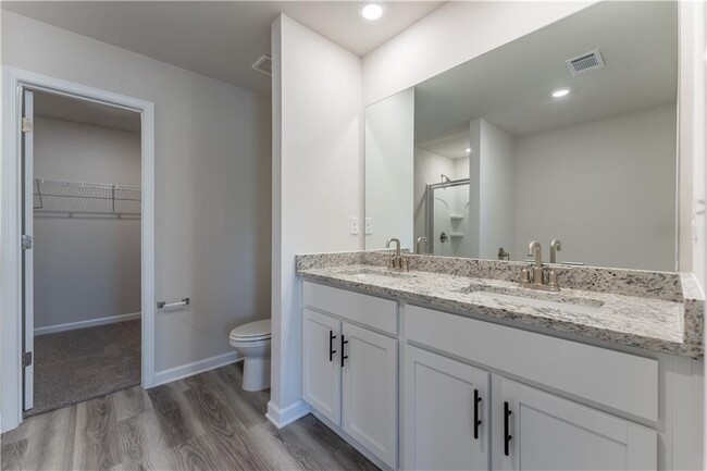 Building Photo - 4105 Oakwood Ter Ct