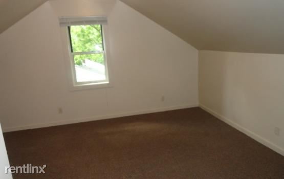 Building Photo - 2 br, 1 bath  - 301 S Saginaw St