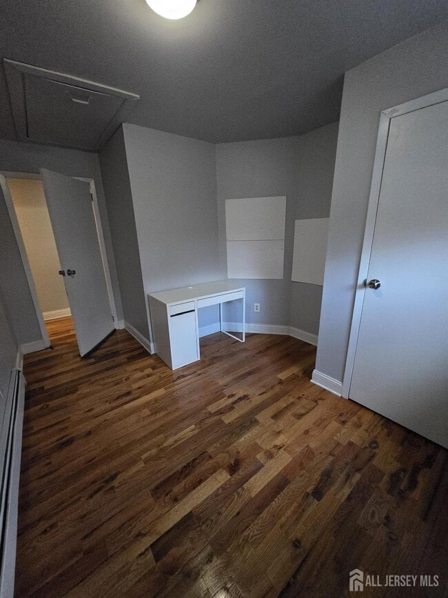 Building Photo - 1912 Montgomery St