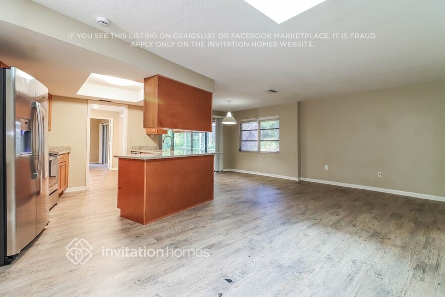 Building Photo - 1153 Lancer Ln