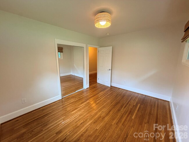 Building Photo - 3111 Airlie St