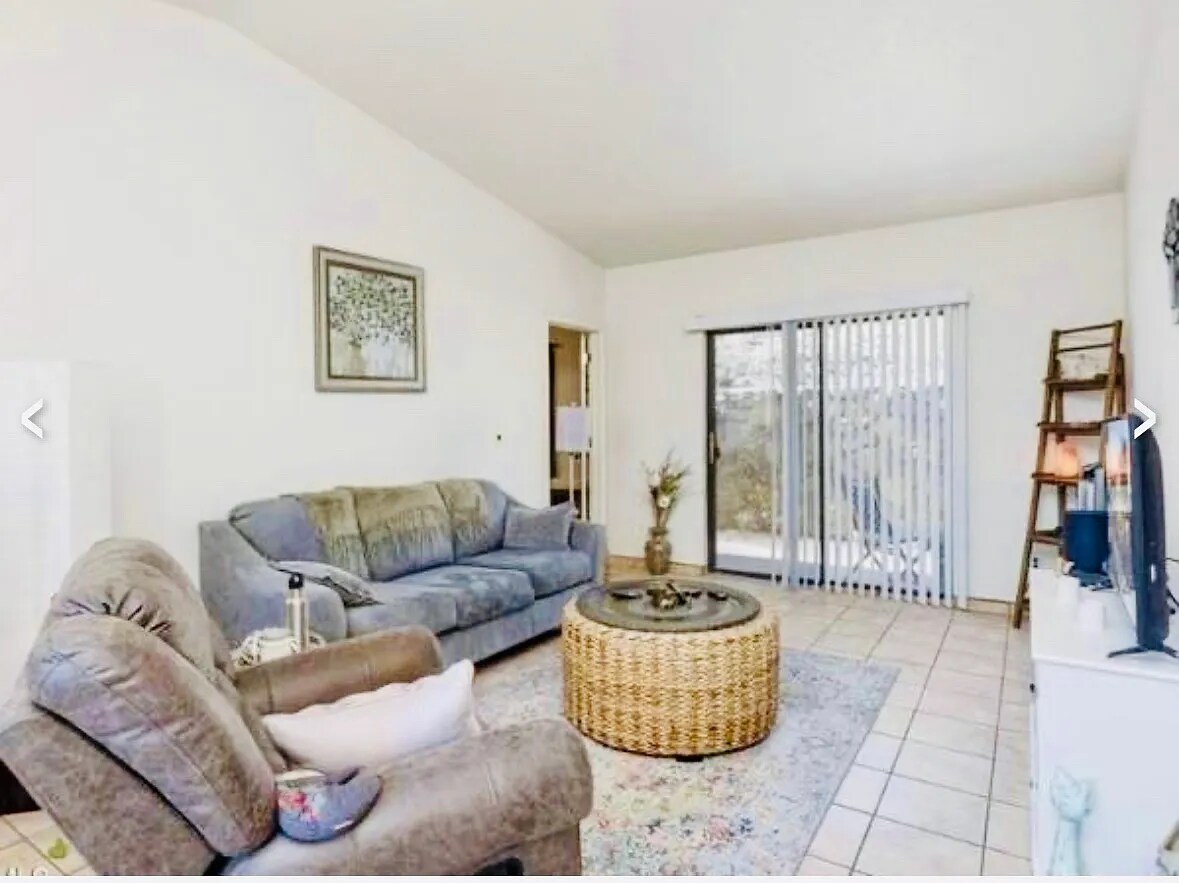 Building Photo - 3165 Posada Ct