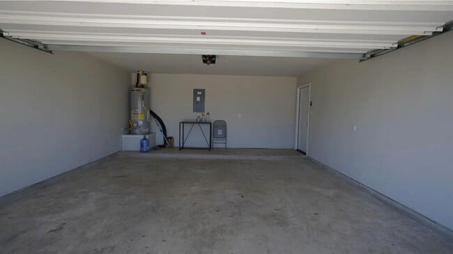 Building Photo - 251 Tempest Trl