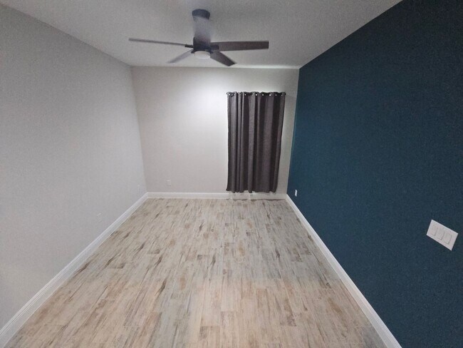 Building Photo - 3/2 Home in Lithia ****MOVE-IN SPECIAL, $500 OFF 2ND MONTHS RENT!!****