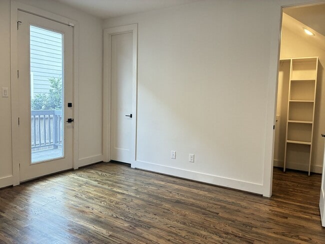 Building Photo - For Lease | 3 Bed, 3.5 Bath | 2,139 Sq Ft | Timber Heights Village |