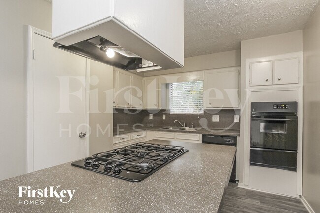 Building Photo - 22707 Earlmist Dr