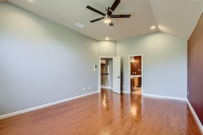 Building Photo - 5320 Spirea Cove