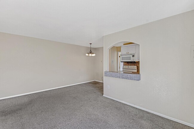 Building Photo - 5995 E Iliff Ave