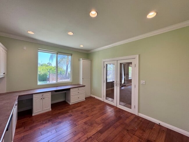 Building Photo - Beautiful Corona Pool Home with 4 bedroom ...