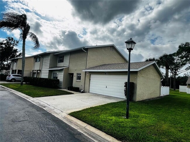 Building Photo - 6490 Cape Hatteras Way NE