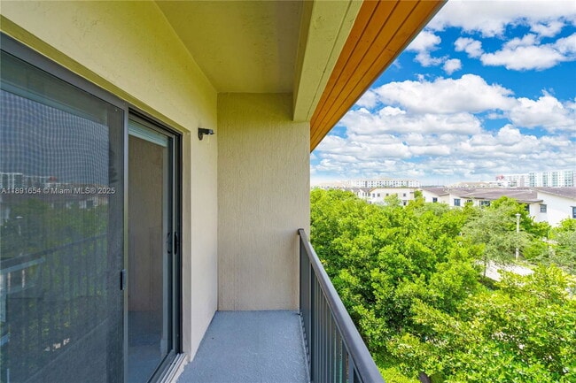 Building Photo - 8046 NW 104th Ave