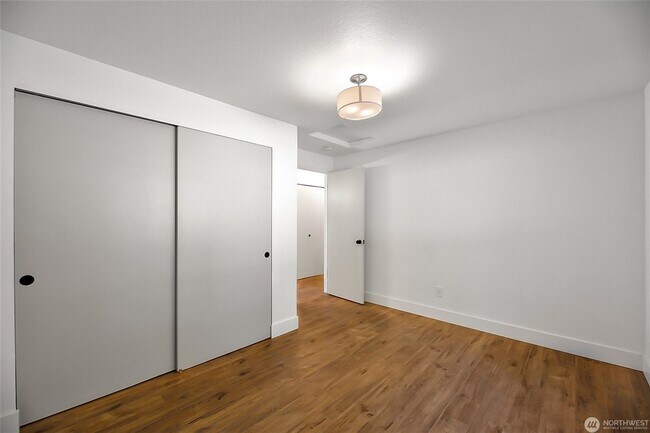 Building Photo - Fobes Hill Rental!