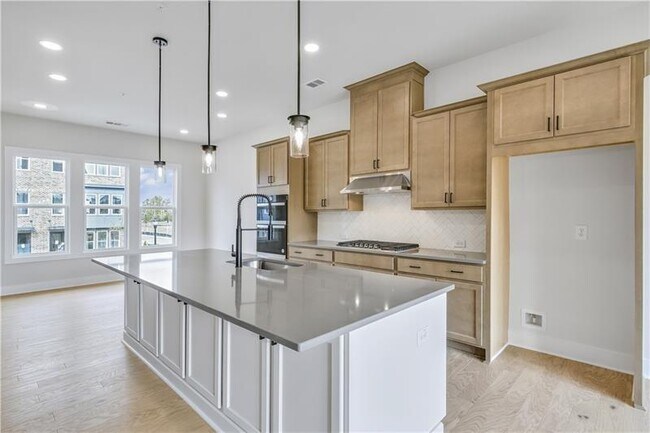 Building Photo - 2686 Evers Dr NE