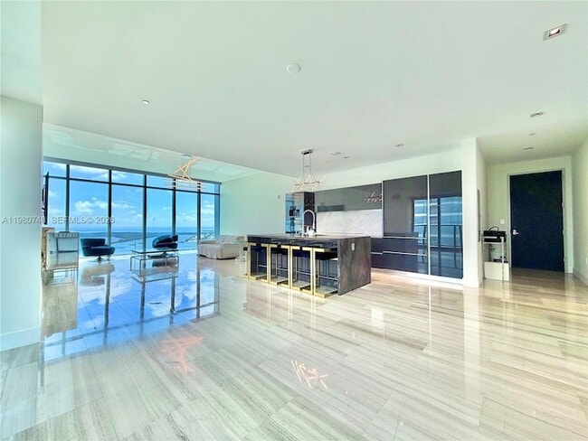 Building Photo - 1451 Brickell Ave