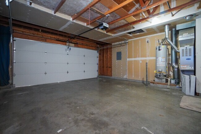 Building Photo - 2105 S Euclid Ln