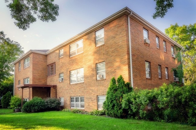 Building Photo - Huntington Ave Apartments