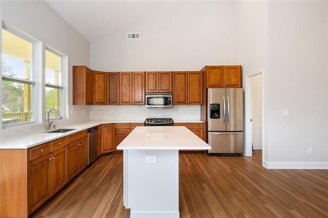 Building Photo - 2295 Brandon Ct NE