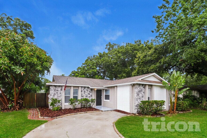 Primary Photo - 1005 Park St