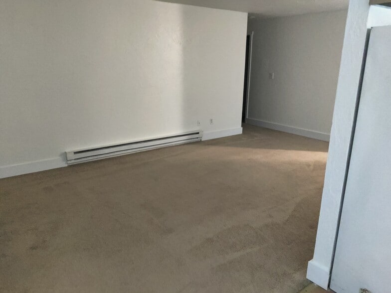 Building Photo - 1110 Hayes St