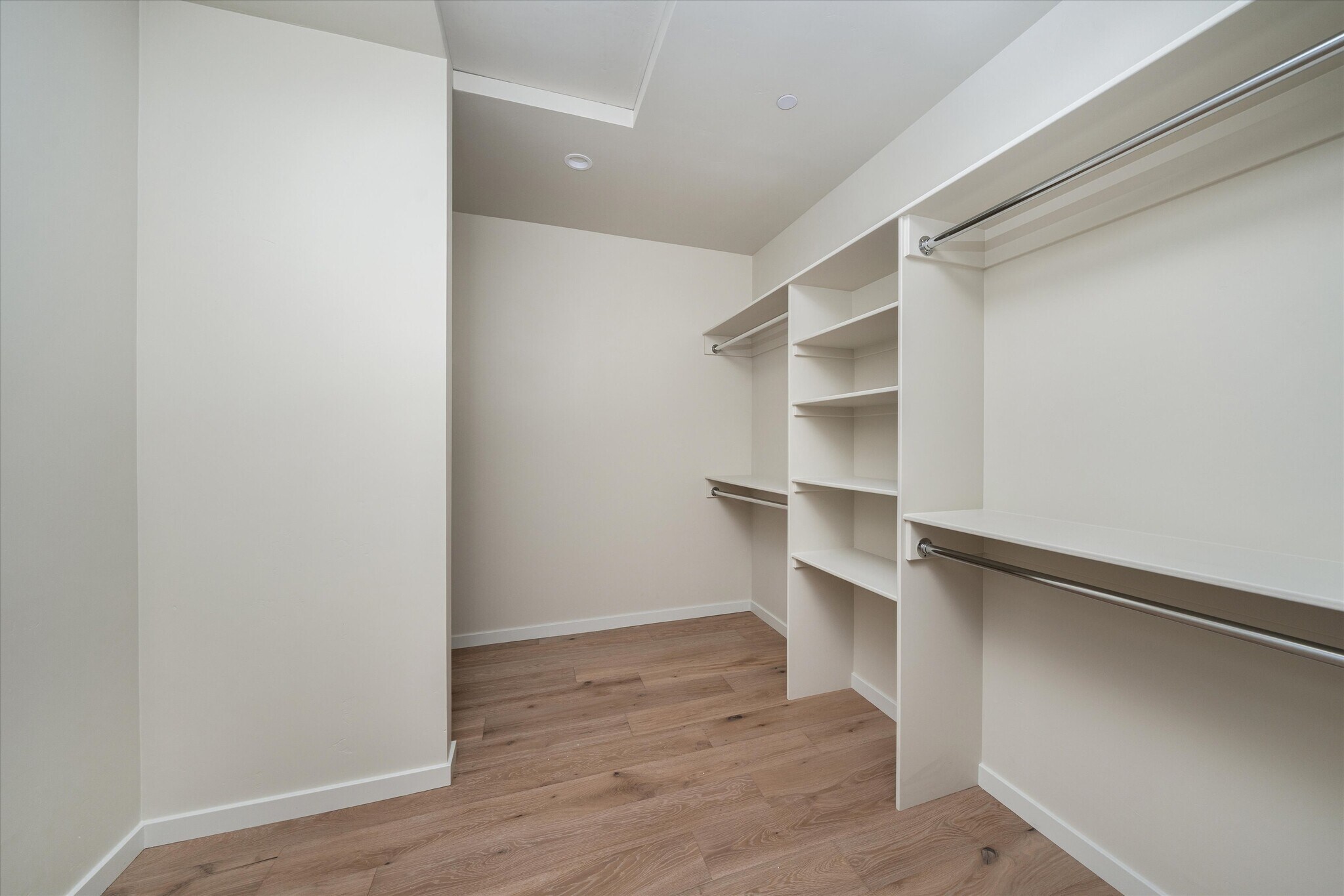 Building Photo - 1475 Anderson Ln
