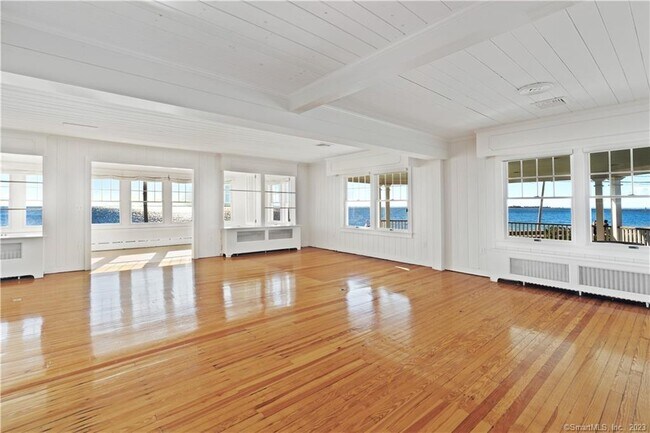 Building Photo - 23 Soundview Dr