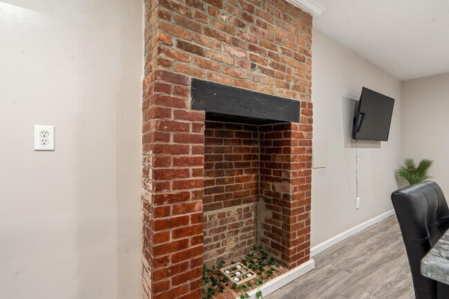 Building Photo - 49A South St