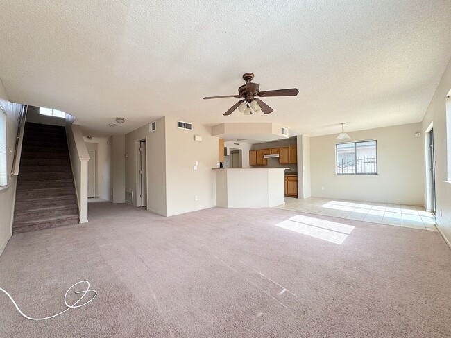 Building Photo - East El Paso 4 bed Refrig A/C w/Loft!