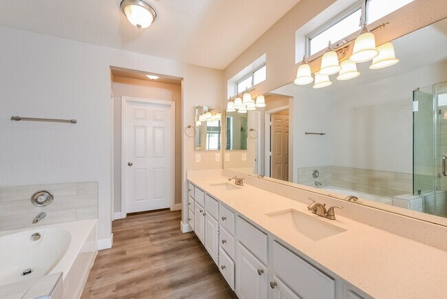 Building Photo - 2043 Angel Falls Dr