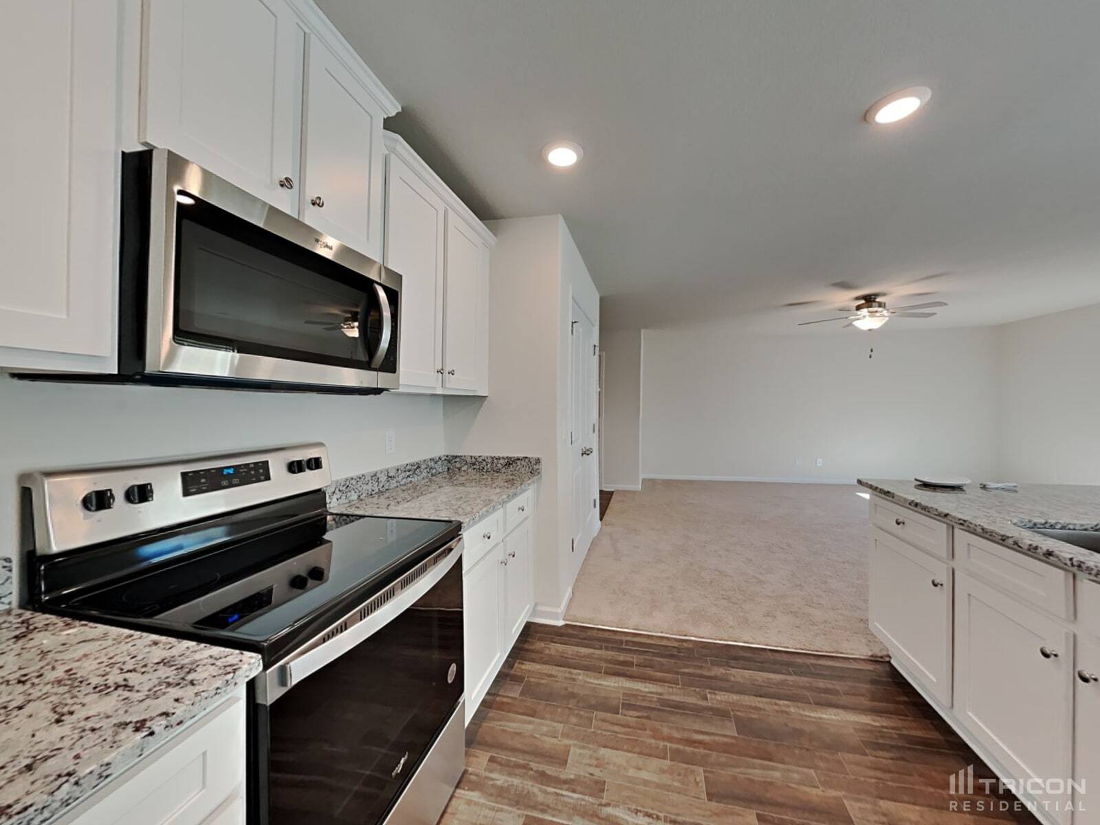 Building Photo - 2128 Southlea Dr