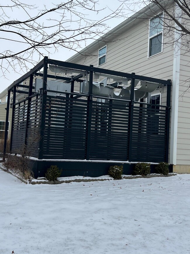 Building Photo - 406 Justice Way