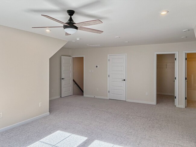 Building Photo - 4 Bedroom, 3.5 Bathroom in Magnolia Green