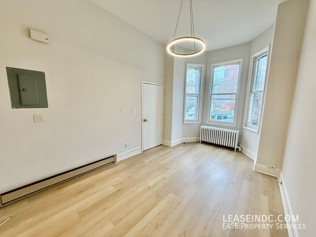 Building Photo - 1507 Vermont Ave NW