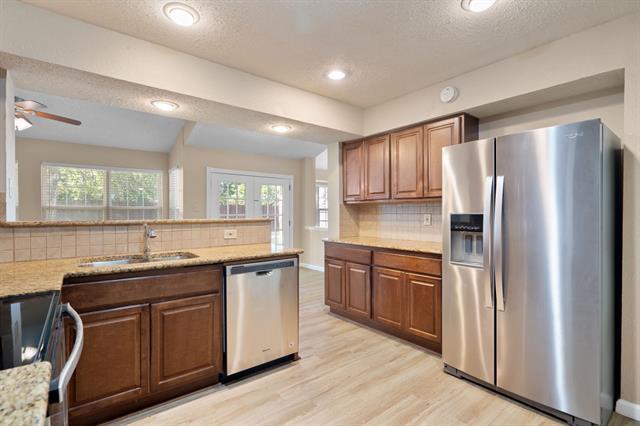 Building Photo - 1153 Prospect Dr
