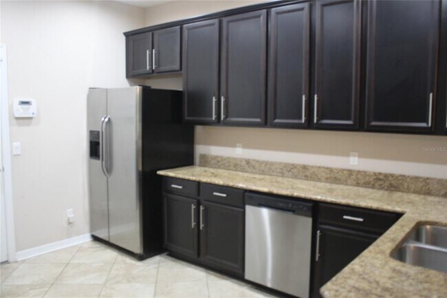 Building Photo - 14284 Desert Haven St