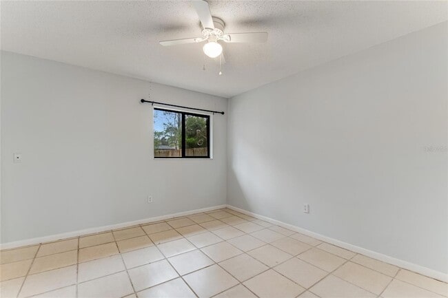 Building Photo - 49 Braddock Ln