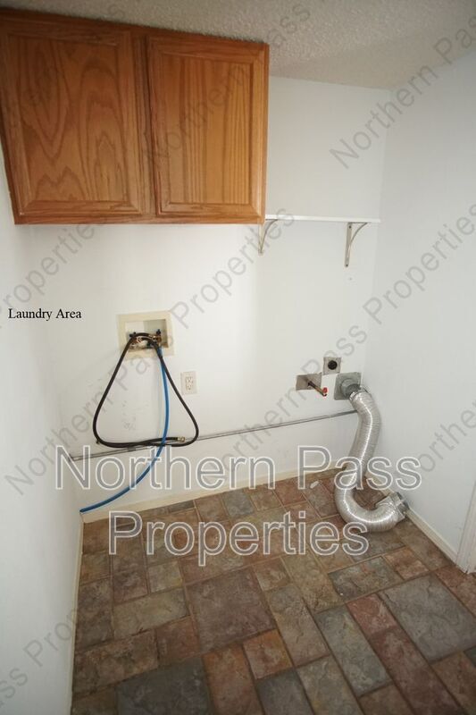 Building Photo - 6040 Los Siglos Dr