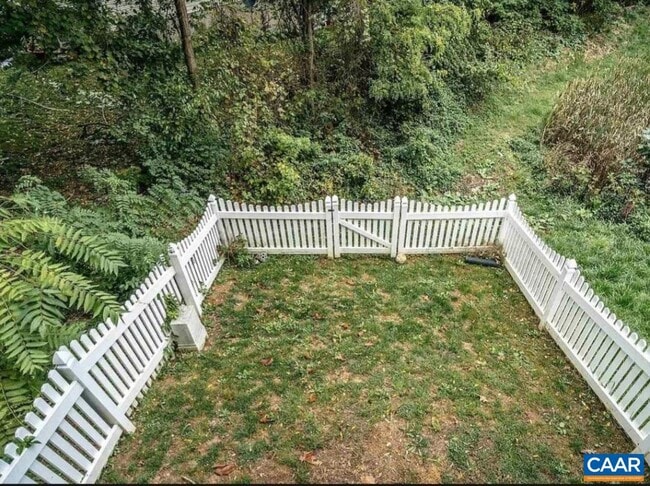 Building Photo - 2339 Avalon Wds Dr