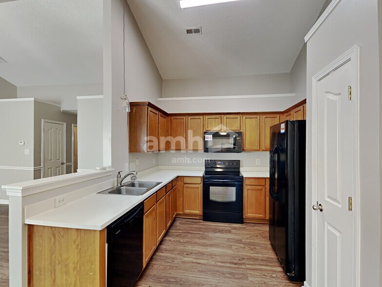 Building Photo - 15006 Jerpoint Abby Dr