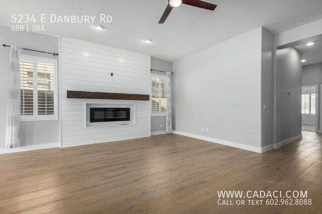 Building Photo - 5234 E Danbury Rd