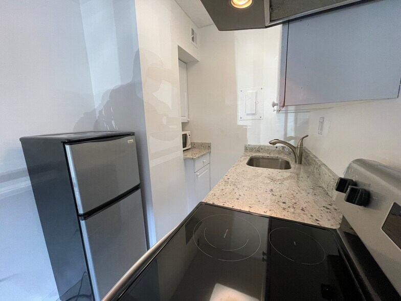 Building Photo - 1816 New Hampshire Ave NW