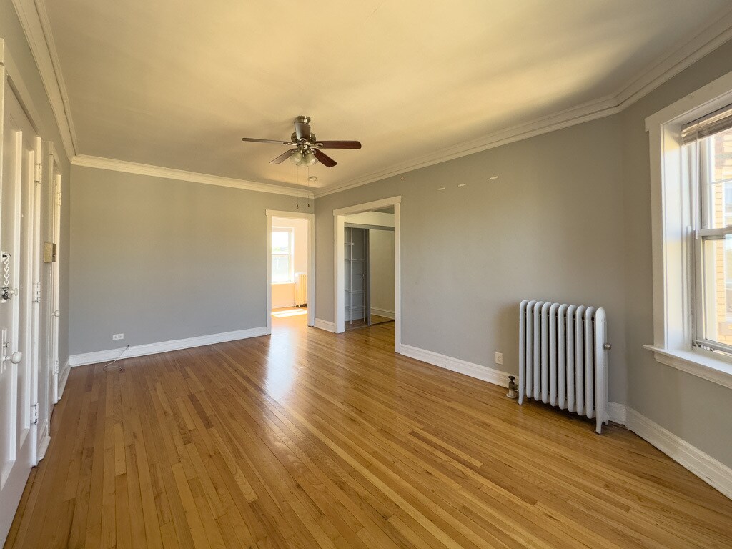 Building Photo - 4402 N Rockwell St