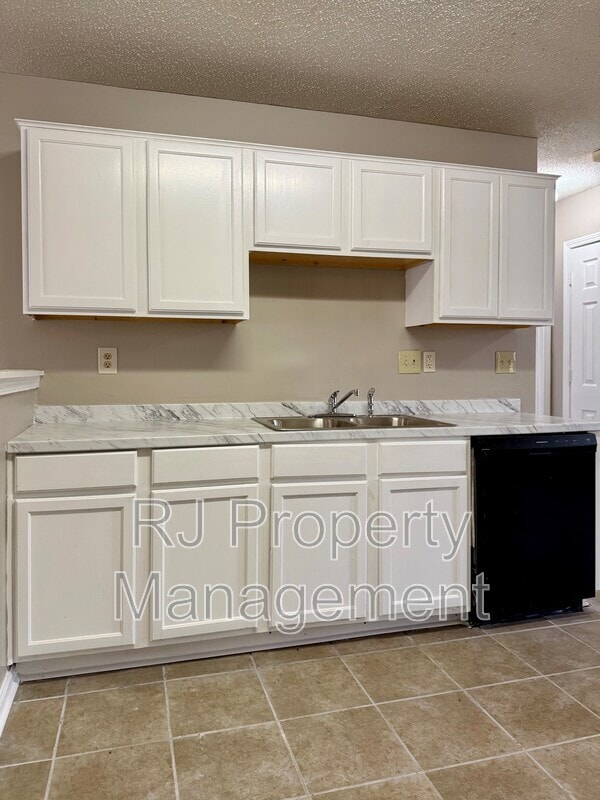 Building Photo - 4297 Kings Valley Cove E