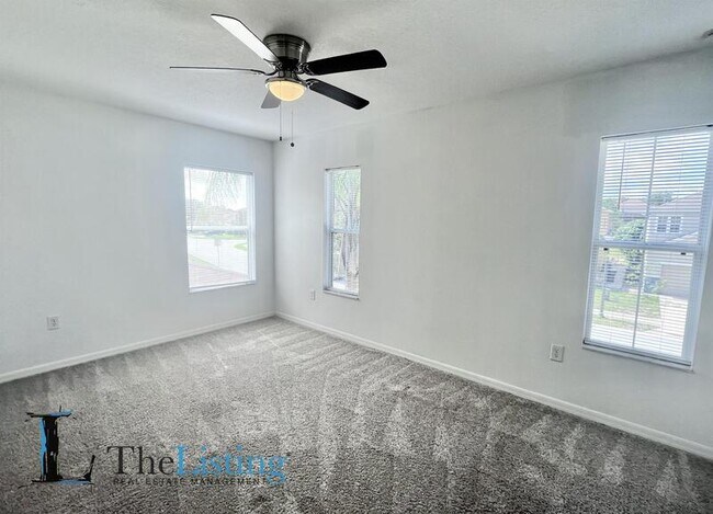 Building Photo - 613 Alfani St