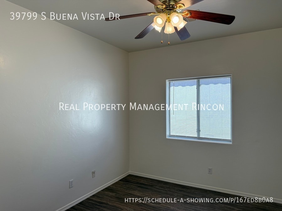Building Photo - 39799 Buena Vista Dr