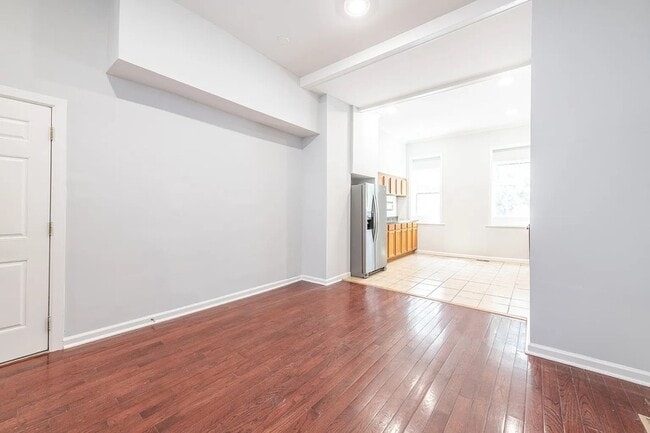 Building Photo - 951 N 6th St