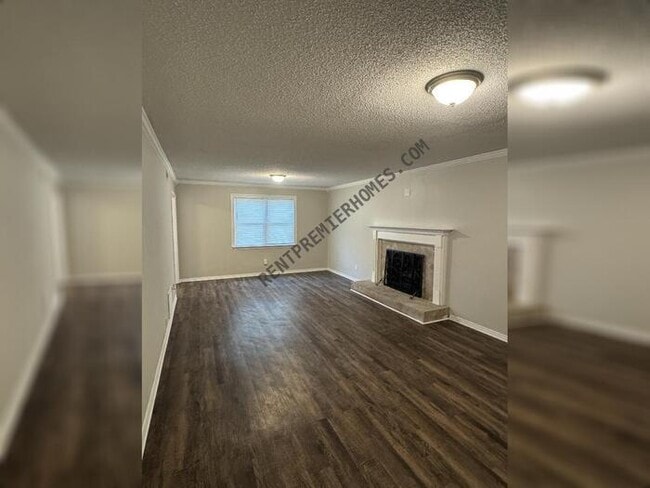 Building Photo - 2111 Pattywood Dr