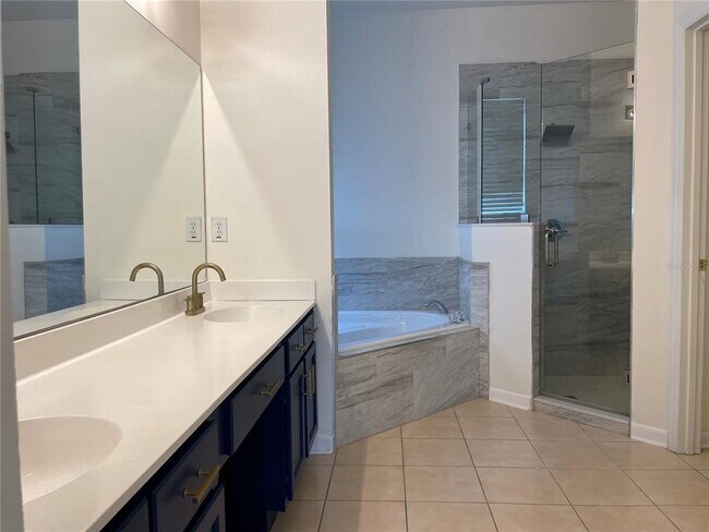 Building Photo - 405 Ridgeway Blvd