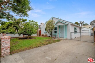 Building Photo - 3004 Thatcher Ave
